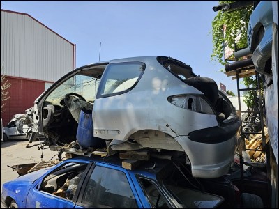 Peugeot 206 Çıkma Yedek Parça